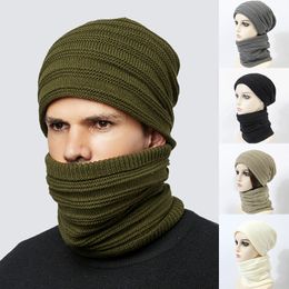 Textura a rayas Capas de cráneo Men Mujeres Invierno Gorro grueso y bufanda 2 PC SET SNEW ANIGUO AISLACIÓN EN ASSALIZACIÓN FRÍO CABLADO BANCO DE CABLAZA