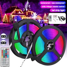 STRIPS 5M RGB 300 LED SMD3528 Flexibele lichtstrooklamp met 44 Key IR Remote Controller en 12V 2A voeding US/EU -plug