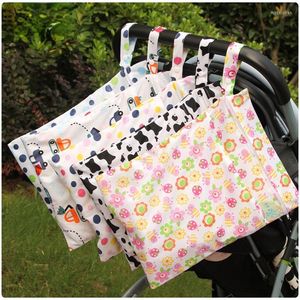 Piezas de cochecito Bolsa de pañales de tela para bebé Paquete único de impresión Bolsas de pañales Impermeable Multifunción Mamá Accesorios para bebés mojados para niños