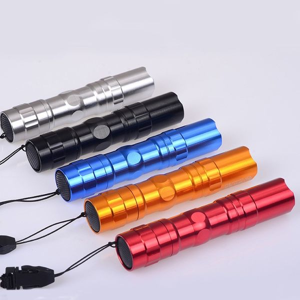 Lampe de poche à lumière forte 3W LED en alliage d'aluminium Étanche Mini Installer No.5 Batterie Petites lampes de poche Boucle Penlight Couleur unie 2 2jm M2