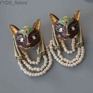 Stud 1 Paar Vrouwen Mode Decoratie Oorbellen Vingate Paleis Stijl Oorbellen Creatieve Vrouwelijke Prachtige Egyptische Kat Vormige Oor Clip YQ231107