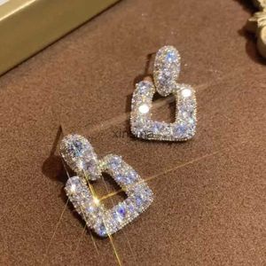 Stud 2023 Mode coréenne brillant strass creux carré boucles d'oreilles pour femmes filles Vintage cristal luxe bijoux cadeaux de fête YQ240129