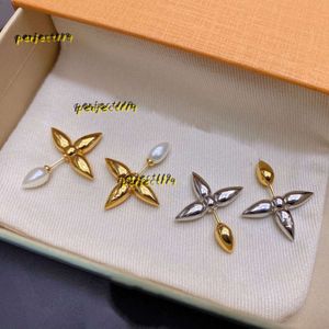 Stud 2024 Fashion Luxury Designer Bijoux Stud Femmes Boucles d'oreilles Boucles d'oreilles Copper Gold plaqué Elegant Wing Charm Earrings New Style 2024 Oorbellen Jewelry Gift