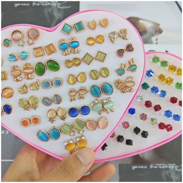 Stud 36 paires de styles coréens mignons alphabet en cristal catseye avec boîte à bijoux en forme de coeur femmes filles boucles d'oreilles en or Sier paire mixte Dr Dh5Xw