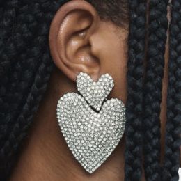 Stud Digadagu Metallic kleurrijke hartoorbellen dames pop overdreven bengelende oorbellen feest sieraden accessoires 230413