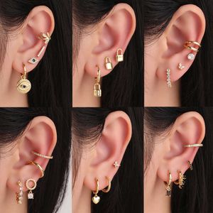 Stud Dowi Huggie Hoop oorbellen Set Moon Snake Hangers Kleine oorring voor vrouwen Tiny Piercing Fashion Punk Rock Gold Compated Jewelry P230411