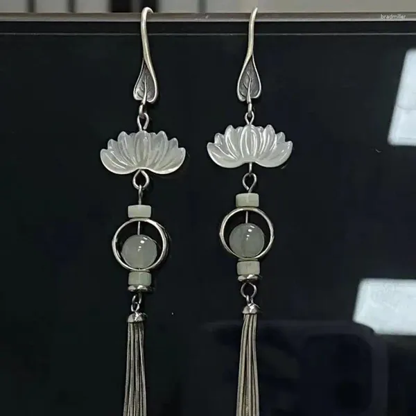 Boucles d'oreilles à clous de Style chinois, 1 paire, classique exquis, en forme de fleur de Lotus, pompon, à la mode, assorti avec tout, tempérament élégant