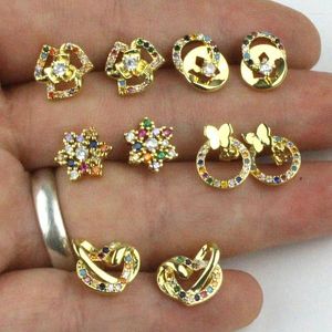 Boucles d'oreilles étalon 10pair / lot mode coloré CZ Boucle d'oreille étoile / coeur / forme de fleur Design de charme de zircon cubique en gros