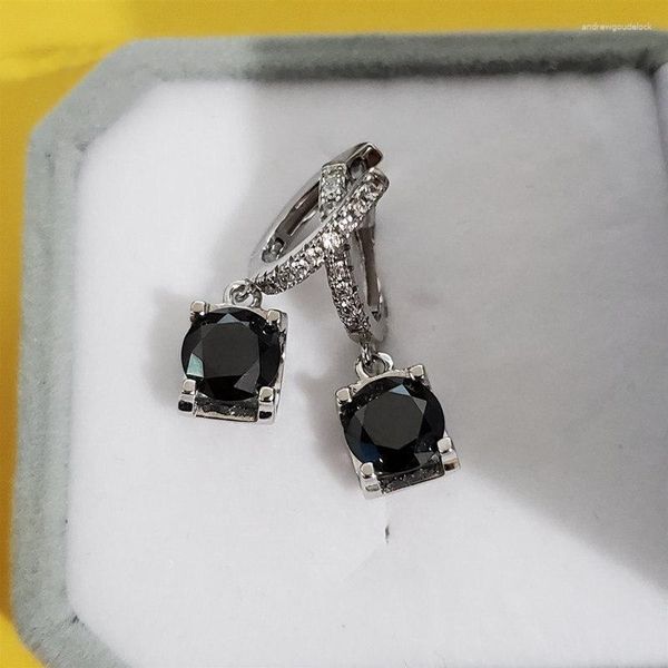 Aretes Placa De Oro Blanco De 18 Quilates Total 2 Ct Excelente Corte Piedra Preciosa Redonda Prueba De Diamante Pasado Moissanita Negra Cabeza De Vaca Para Mujer