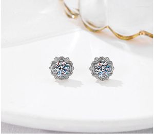 Boucles d'oreilles à tige 1CT Carat Plaqué or Mossonite D Couleur Diamant taillé idéal Flocon de neige S925 Argent Premium Classique Bijoux Naissance