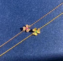 Boucles d'oreilles étalon 2022 Bracelets de bijoux tendance pour femmes Couleur d'or Fleurs Sweet Romantic Luck Clover Wedding Party Gifts CZ7947087