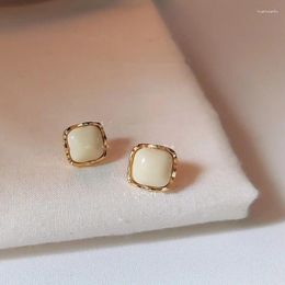 Brincos de garanhão 2023 chegada simples doce branco quadrado para mulheres moda bonito geométrico metal jóias presentes de festa