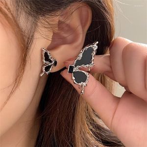 Pendientes de tuerca 2023 mariposa asimétrica para mujer gota negra ala esmaltada pendiente de Metal Boucle Oreille joyería estética fina