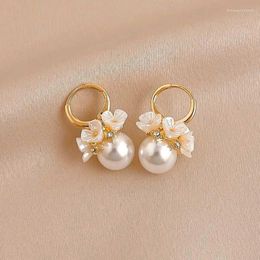 Boucles d'oreilles en forme de coquille de fleur pour femmes, pendentif en boule de perles, coréen brillant, bijoux de fête de mariage, 2023