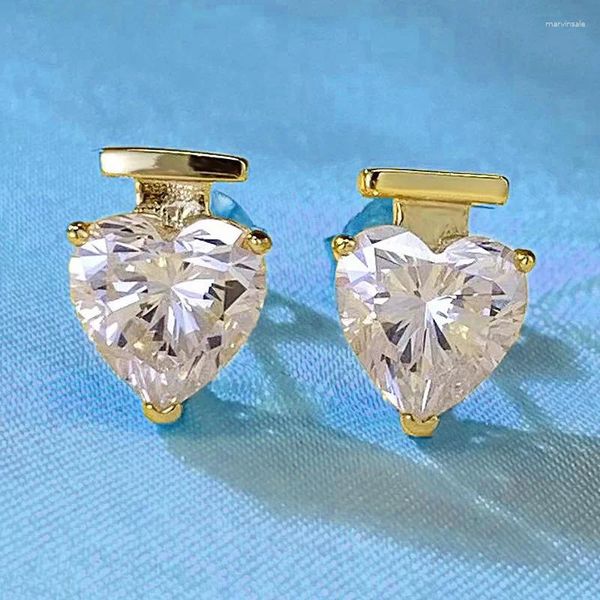 Boucles d'oreilles 2023 européennes et américaines 8 8mm en forme de coeur diamant à haute teneur en carbone femme S925 argent modèle transfrontalier