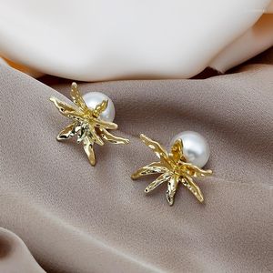 Boucles d'oreilles à tige 2023 exquise irrégulière métal fleurs goutte Hyperbole douce perle femmes bijoux fille accessoire