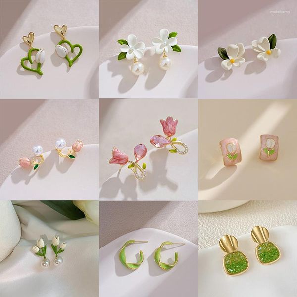 Pendientes de tuerca 2023, luz francesa de lujo, rosa, tulipán, flor verde, perla para mujer, circonita coreana, joyería Piercing exquisita