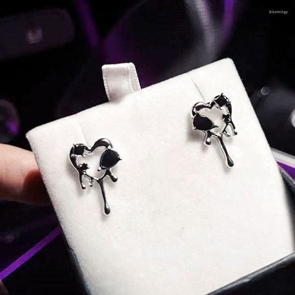 Pendientes de tuerca 2023 Harajuku Goth Black Love Heart Hollow Metal para mujeres Egirl Bff Trendy Party accesorios de joyería estética