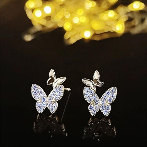 Pendientes de tuerca para mujer, aretes de mariposa a la moda, rosa, verde, azul, púrpura, Color dorado, regalo de fiesta, joyería al por mayor E7339 2023