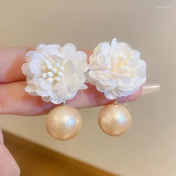 Pendientes de tuerca 2023 para mujer, colgante artístico de tela con lazo blanco perla, accesorios de joyería de aniversario, regalo al por mayor 2023