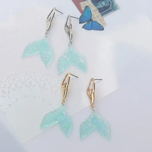 Pendientes de sementales 2024 Diseño Mermaid Fish Tail para mujeres Lindo resina Oro