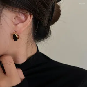 Boucles d'oreilles 2024 Est Simple élégant noir femmes géométrique Punk boucle d'oreille pour les filles repousser bijoux