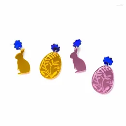 Boucles d'oreilles étalon 2024 Carton de Pâques Carton Animal mignon Acrylique Sweet Flower Oeufs Charmes pour femmes bijoux