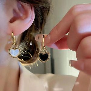 Boucles d'oreilles à clous en forme de cœur géométrique, couleur or, pour femmes et filles, cerceau à coquillage réversible, accessoires de bijouterie, 2024