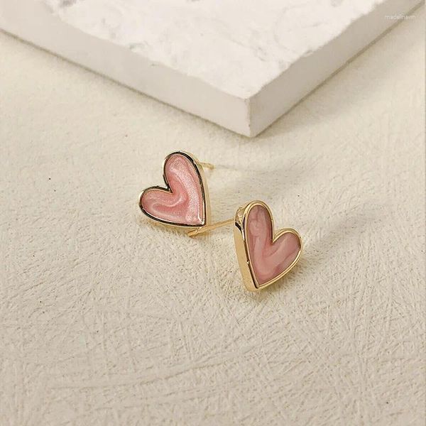 Pendientes de sementales 2024 Trend Love Pink Love Sasting Ear Studs Fresh and Simple No Hole Mosquito Incienso PLACE CLIP BANDESALES