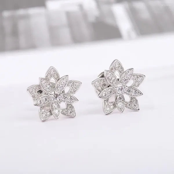 Boucles d'oreilles à clous pour femmes, tendance, qualité supérieure, cadeau d'anniversaire, luxe européen, fleurs de Lotus, épingle d'oreille, 2024