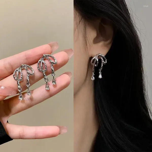 Boucles d'oreilles avec nœud en cristal pour femmes, tendance, élégante, longue goutte, bijoux à la mode, cadeaux de fête, 2024