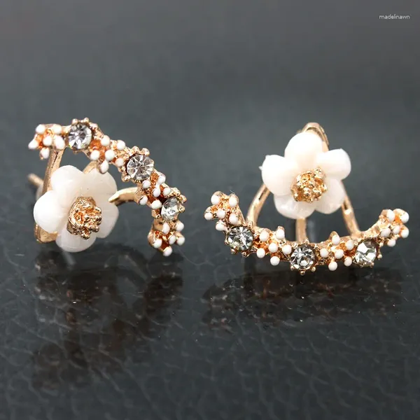 Boucles d'oreilles 3 branches de cristal brillantes de pierre laiteux de pétale de pétale fleur fleur dorée en alliage plaqué allié femmes bijoux de mode