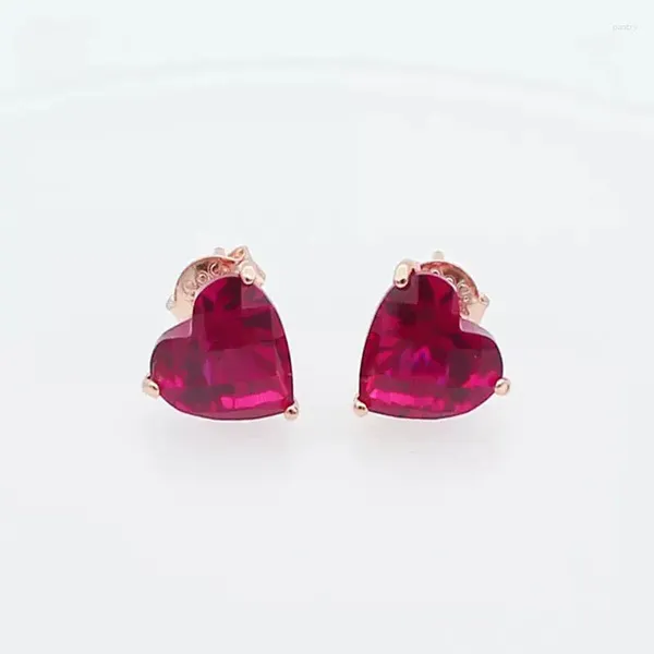 Pendientes de sementales 585 Púrpura Gold Colmed 14k Rose Heart Ruby para mujeres Light Luxury Romantic Ear Studs Jewellry Gift