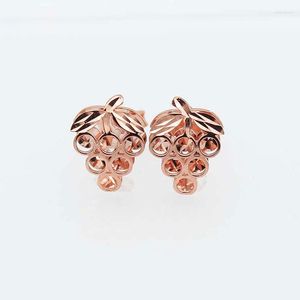 Boucles d'oreilles à tige 585 or violet petits clous d'oreille de raisin plaqué 14K Rose pour les femmes exquis conception creuse bijoux de luxe légers