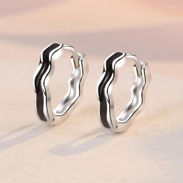 Boucles d'oreilles 925 aiguille argentée vent froid conception ondulée de boucles d'oreille noires hommes y2k bijoux d'oreille