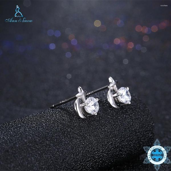 Pendientes de sementales Annsnow 925 Sterling Silver Moon and Star Shape Crystals Women Fashion Jewelry