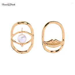 Boucles d'oreilles Banny Pink Hiphop Metal Géométrique pour femmes Imitation asymétrique Perle Eye Bouclène Minimaliste Bijoux