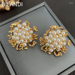 Boucles d'oreilles Bilandi Bijoux de mode Tempérament de luxe Perle simulée pour femmes cadeaux féminins Conception des accessoires d'oreille