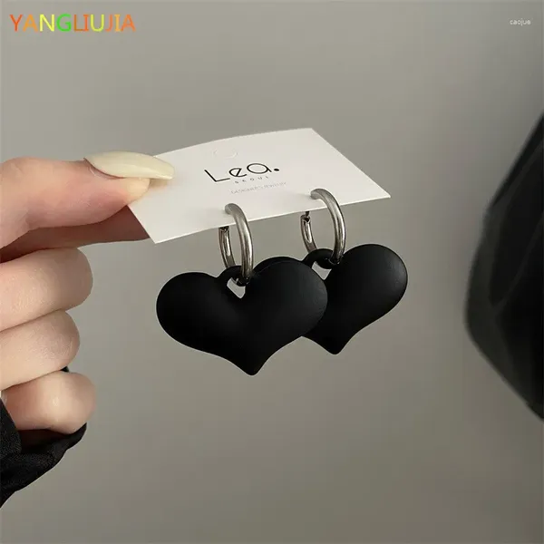 Boucles d'oreilles étalon pendentif en forme de cœur noir