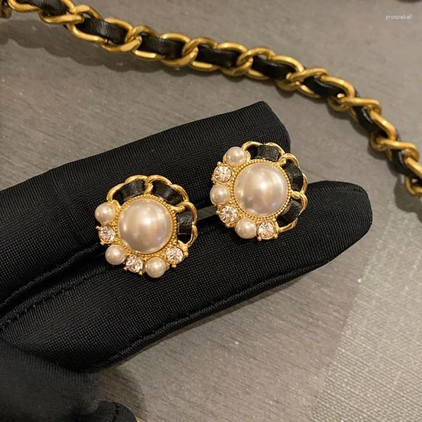 Boucles d'oreilles à tige en cuir noir, bijoux en perles de cristal pour femmes