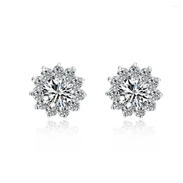 Aretes Brilliant Forever VVS1 2Ct Cada 8.0mm D Color Moissanite Diamante Platino 950 Pendiente para su joyería de boda