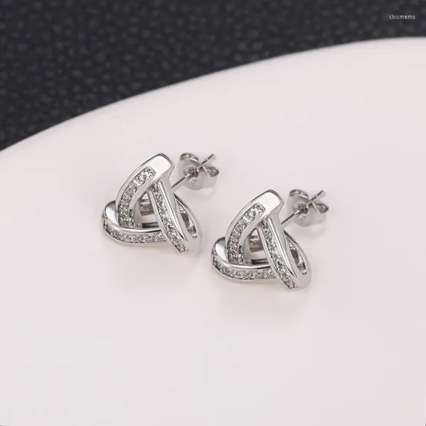 Pendientes de botón CAOSHI Diseño exquisito Oreja Mujer Accesorios de uso diario con Zirconia brillante Joyería en forma de triángulo de moda