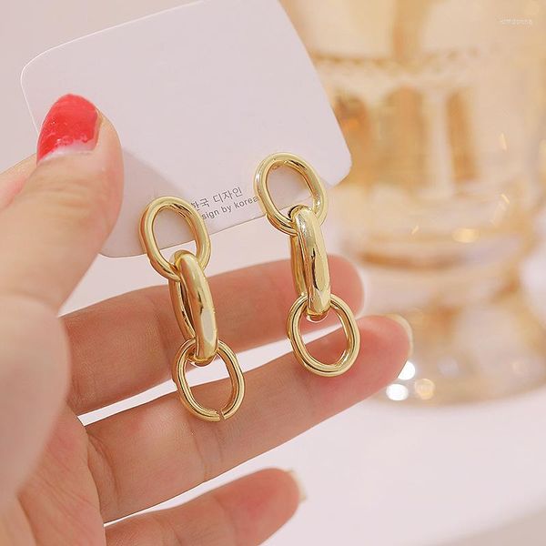 Cadena de pendientes para mujeres Fashion Korean Personalidad Geometría Hoop Mujer Tide Tide Accesorios de joyería Al por mayor 2023