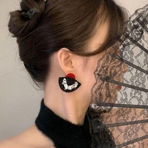 Boucles d'oreilles Style chinois ventilateur pliant femmes mode exquise Simple crochet d'oreille National argent artisanat rétro fleur bijoux