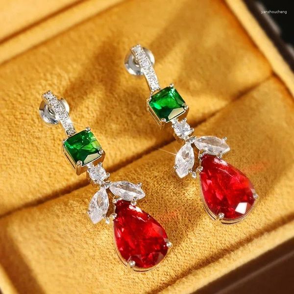 Boucles d'oreilles Style noël pour femmes, longues gouttelettes, brillant, Zircon, mode géométrique, hiver 2024