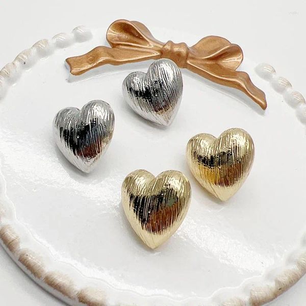 Boucles d'oreilles classiques en forme de cœur, cuivre irrégulier, dessin en métal pour femmes, tempérament, Style Simple, accessoires de bijoux à la mode E156