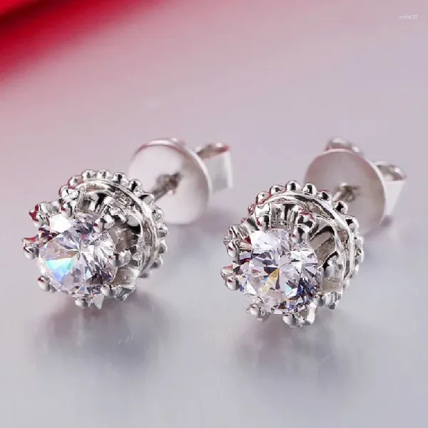 Pendientes de semental Classic Round Cubic Zirconia Piercing para chicas brillantes Accesorios Fancy Gift Style Timeless