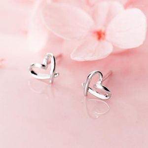 Stud -oorbellen Classic Tiny Design Hearts Simple For Women Romantic Charm 925 Sterling Silver Ear Korean Fine Jewelry Ladies Cadeau