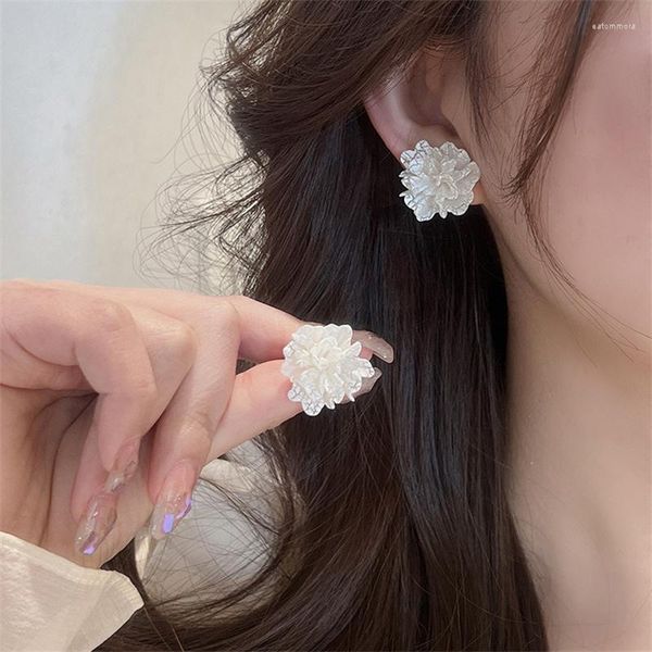 Boucles d'oreilles Classic White Flower Women's Fashion Small Strads Vintage French Jewelry Gift Accessoires Wholesale 094