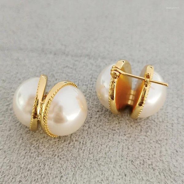 Boucles d'oreilles classiques, belles, Vintage, rondes, dorées, perles blanches, mode de fête, cadeau élégant pour femmes, soirée